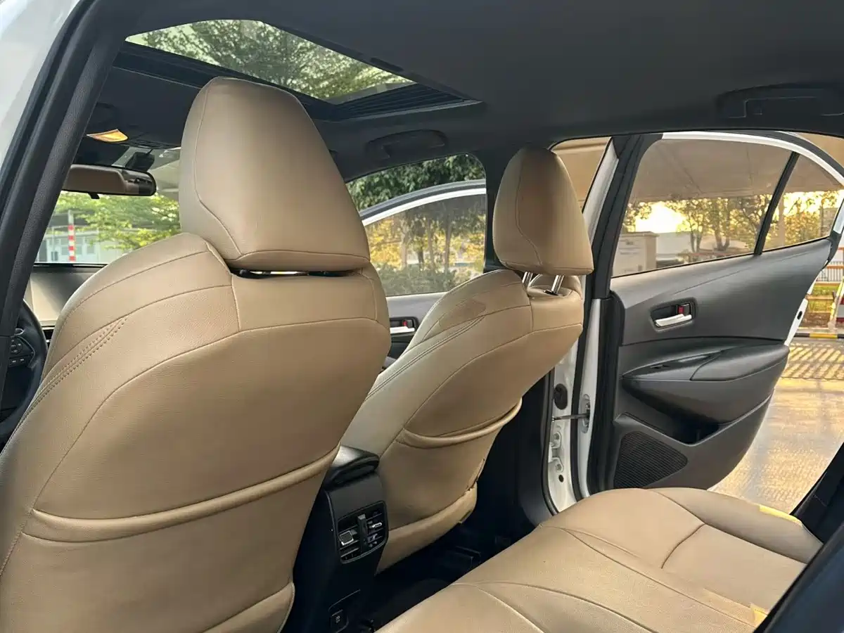 Toyota Levin 2022 185T CVT Luxury Edition фото 6