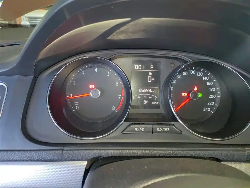Volkswagen Lavida Tour 2017 230TSI DSG Comfort Edition фото 9