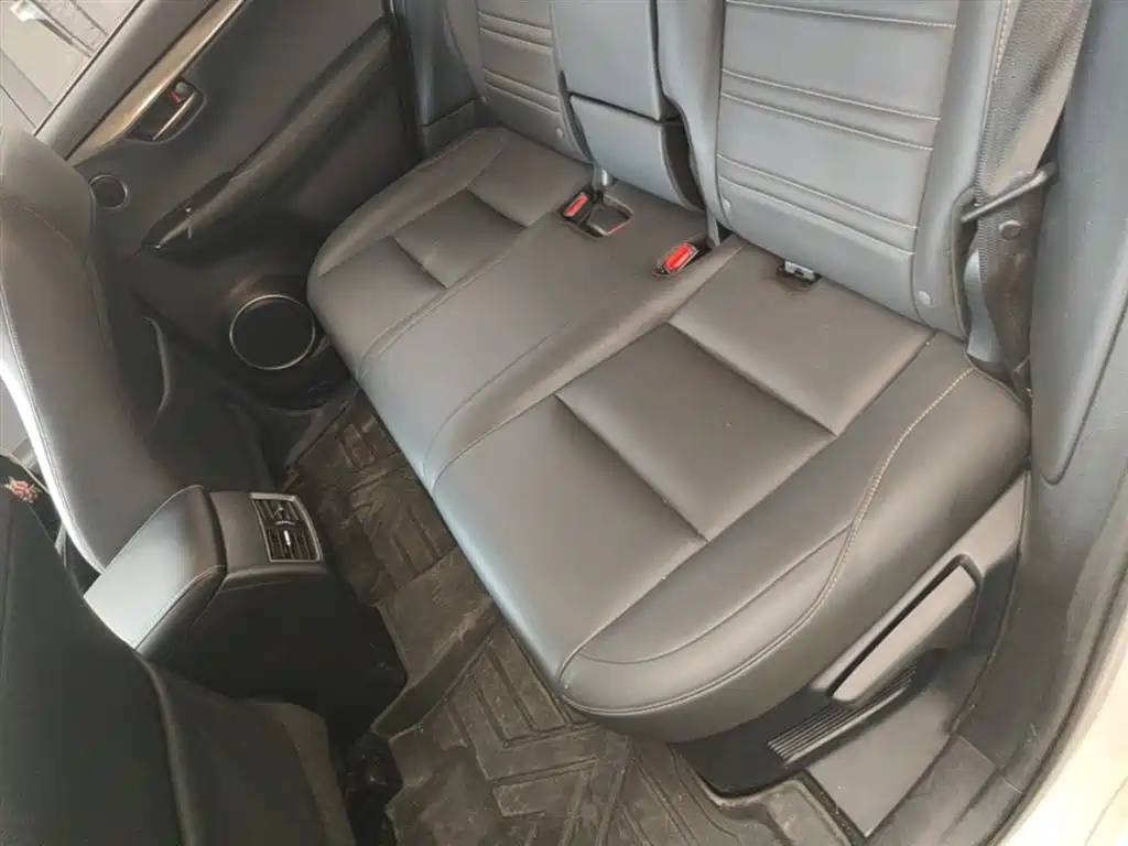 Lexus NX 2017 300 FWD Sharp Edition фото 17
