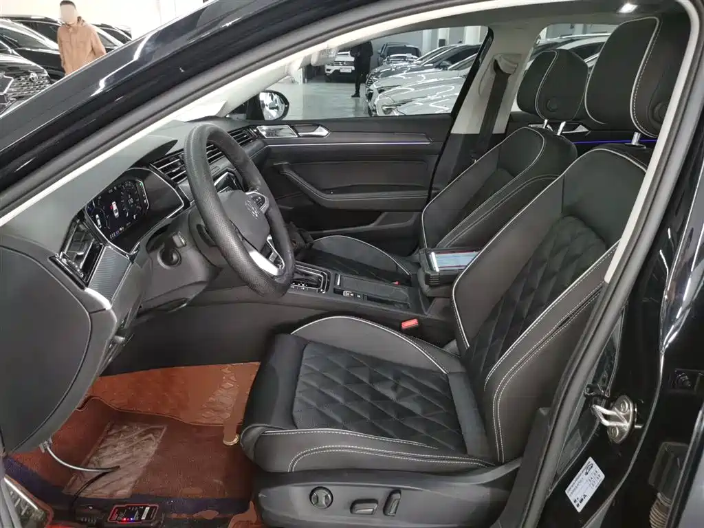 Volkswagen Magotan GTE Plug-in Hybrid 2022 GTE Luxury фото 7