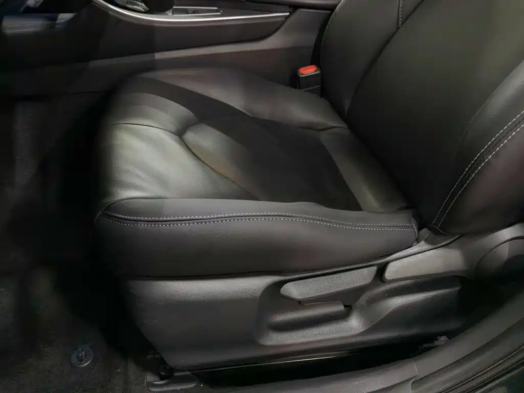 Toyota Avalon 2020 2019 2.0L Progressive Edition (China VI)