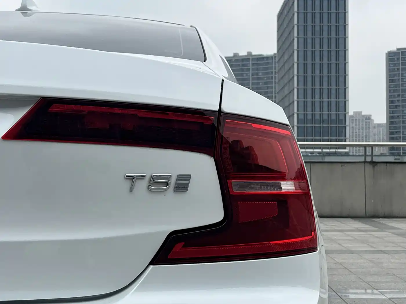 Фото 21 - Volvo S90
