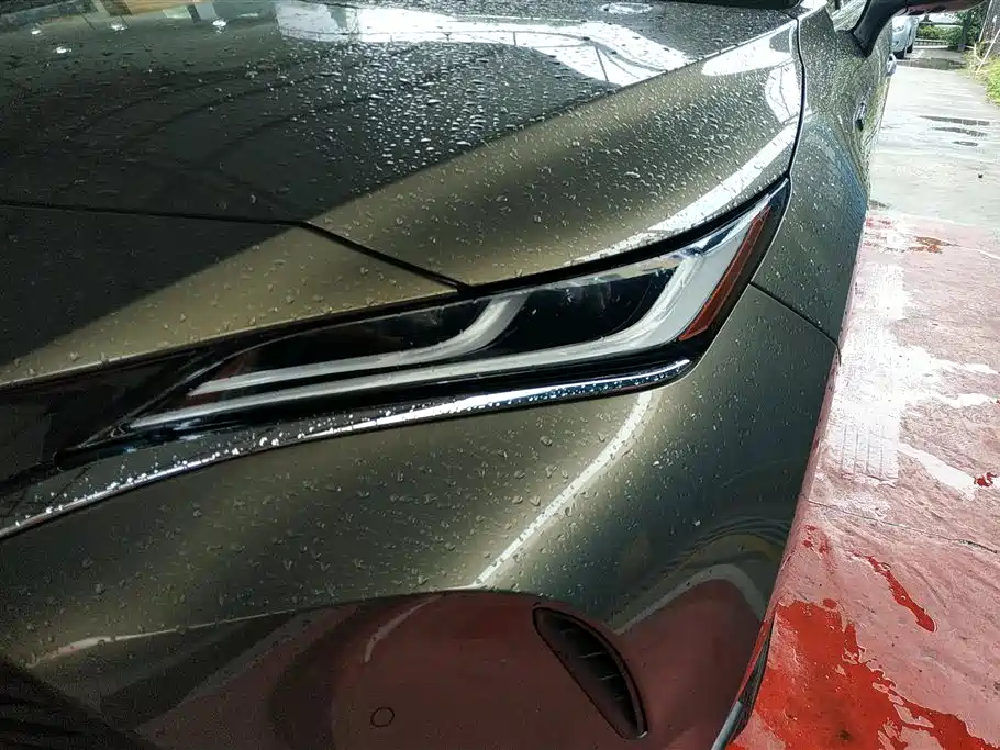 Toyota Lingfang HARRIER 2022 Hybrid 2.5L CVT 4WD Flagship Edition фото 5