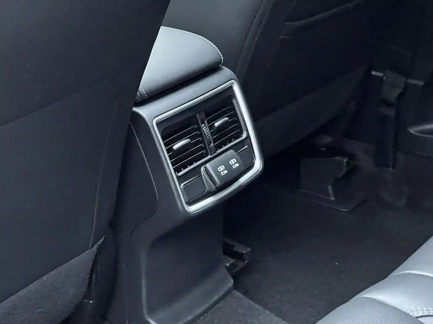 Subaru Forester 2021 2.0i Luxury Edition with EyeSight фото 10