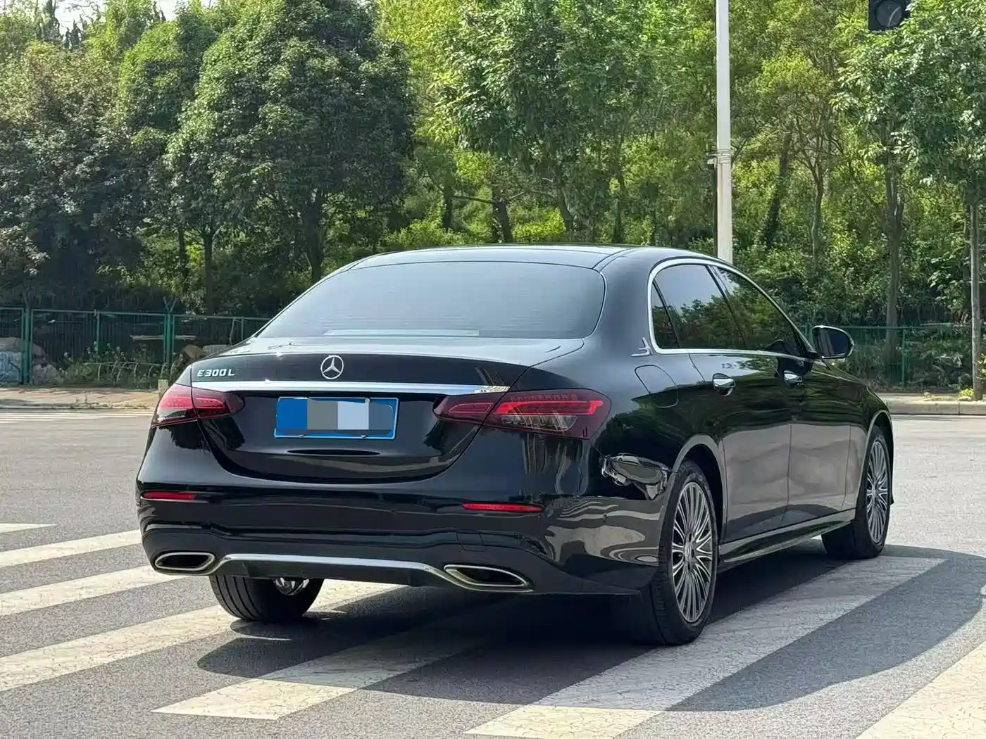 Mercedes-Benz E-Class 2021 E 300 L Luxury фото 7