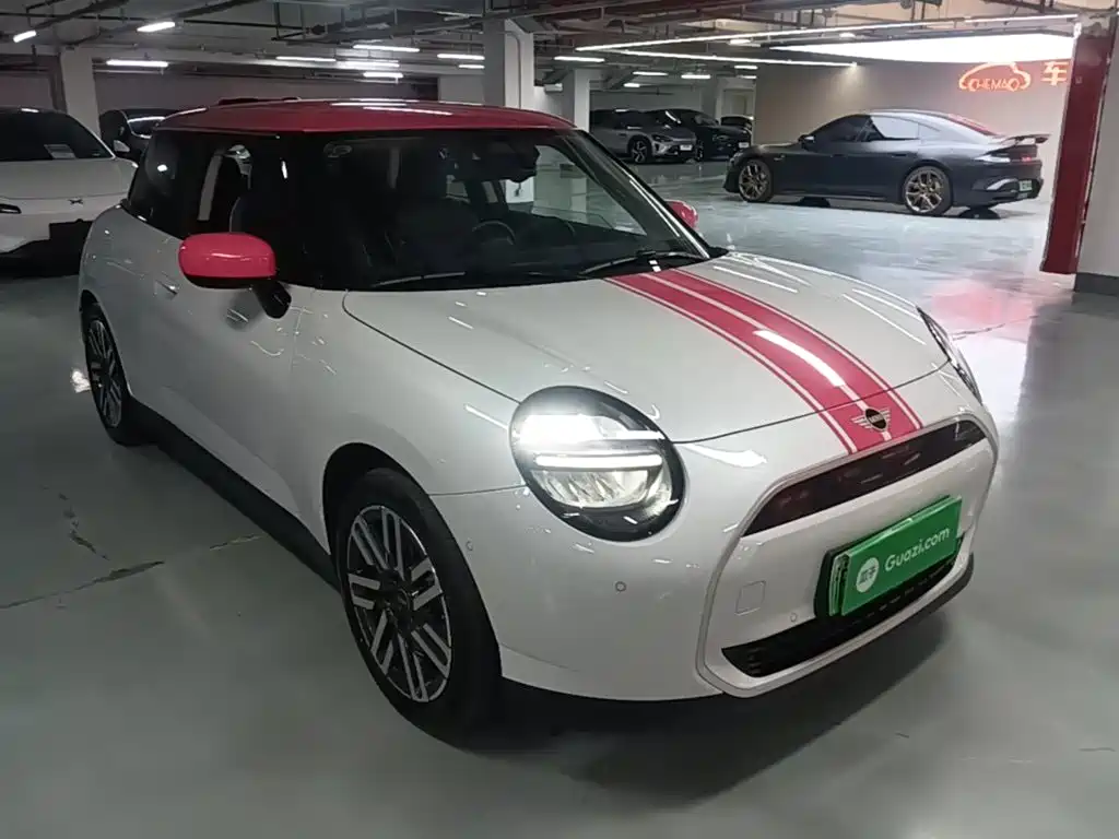 MINI Electric MINI COOPER 2025 2025 Facelift 466km COOPER E Classic Trim