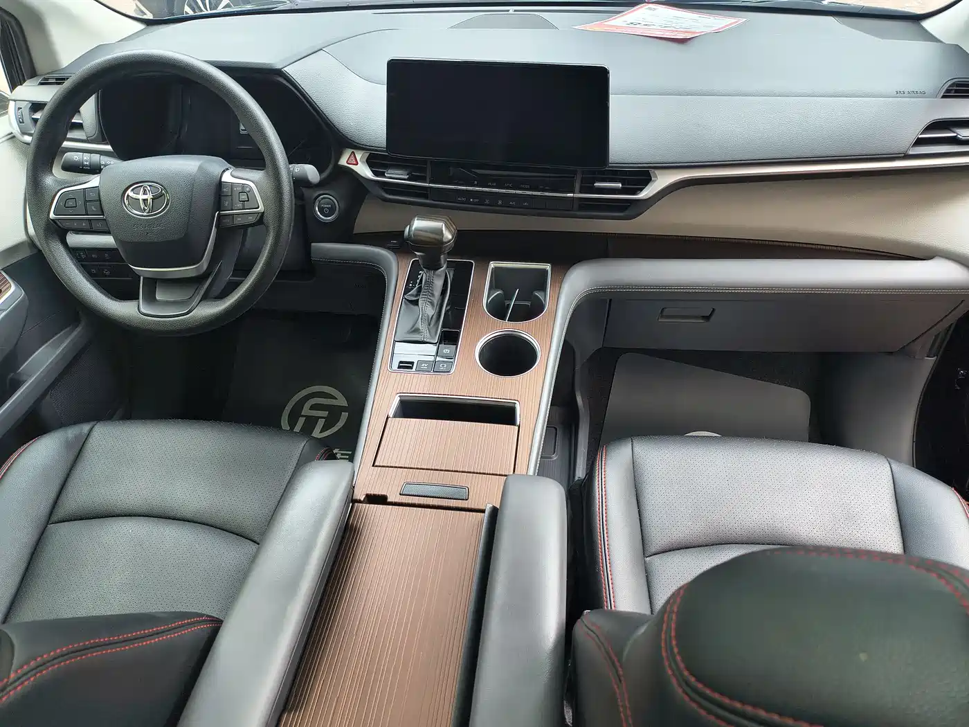 Toyota Sienna 2024 2.5L Hybrid Comfort Edition фото 23