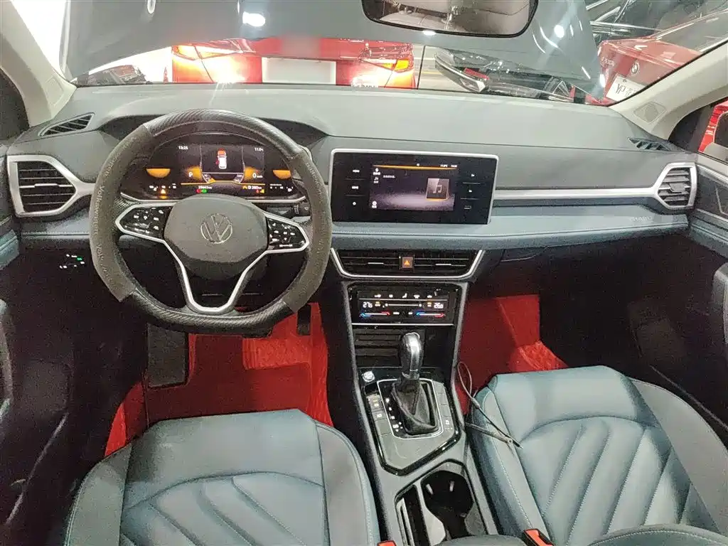 Volkswagen Tharu 2023 300TSI 2WD Bright Moon Edition фото 3