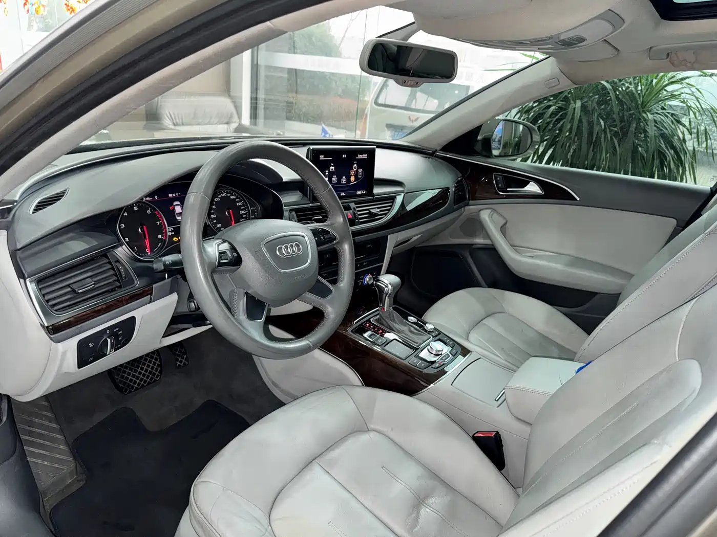 Audi A6L 2012 30 FSI Luxury фото 11