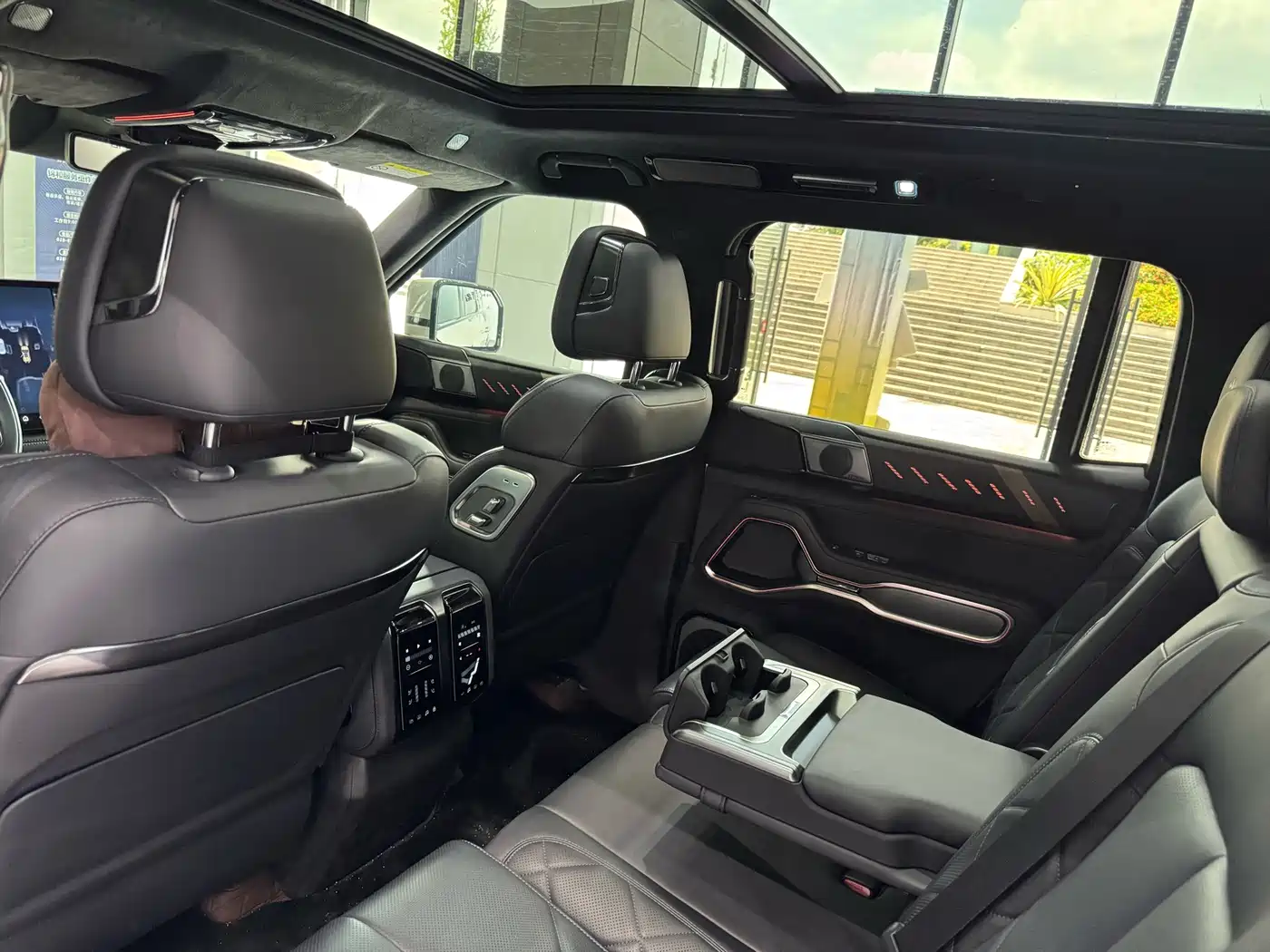 Fang Cheng Bao Leopard 8 2025 2025 Zhiyong Flagship 7-Seater