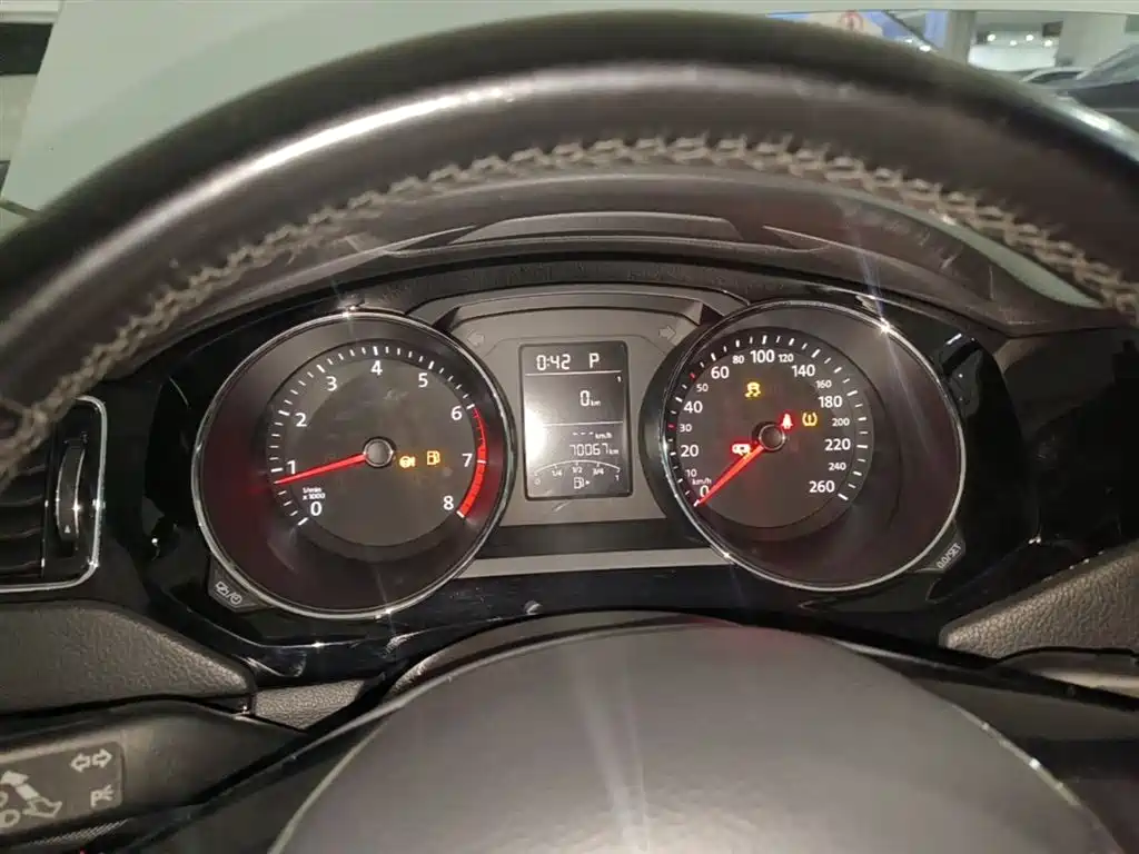 Volkswagen Sagitar 2018 1.6L Automatic Comfort фото 12