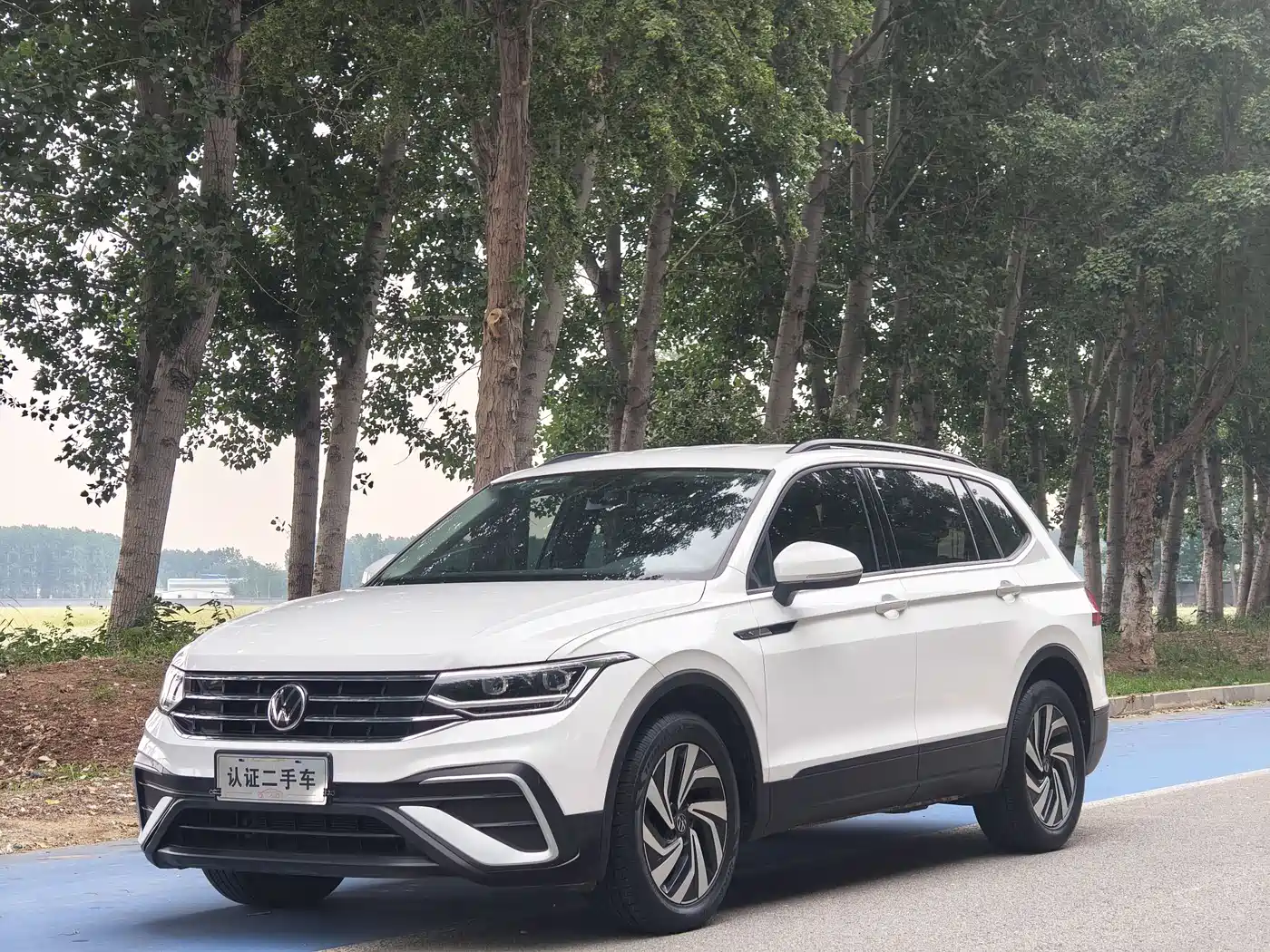 Volkswagen Tiguan L 2022 330TSI Automatic 2WD Comfort Edition фото 3