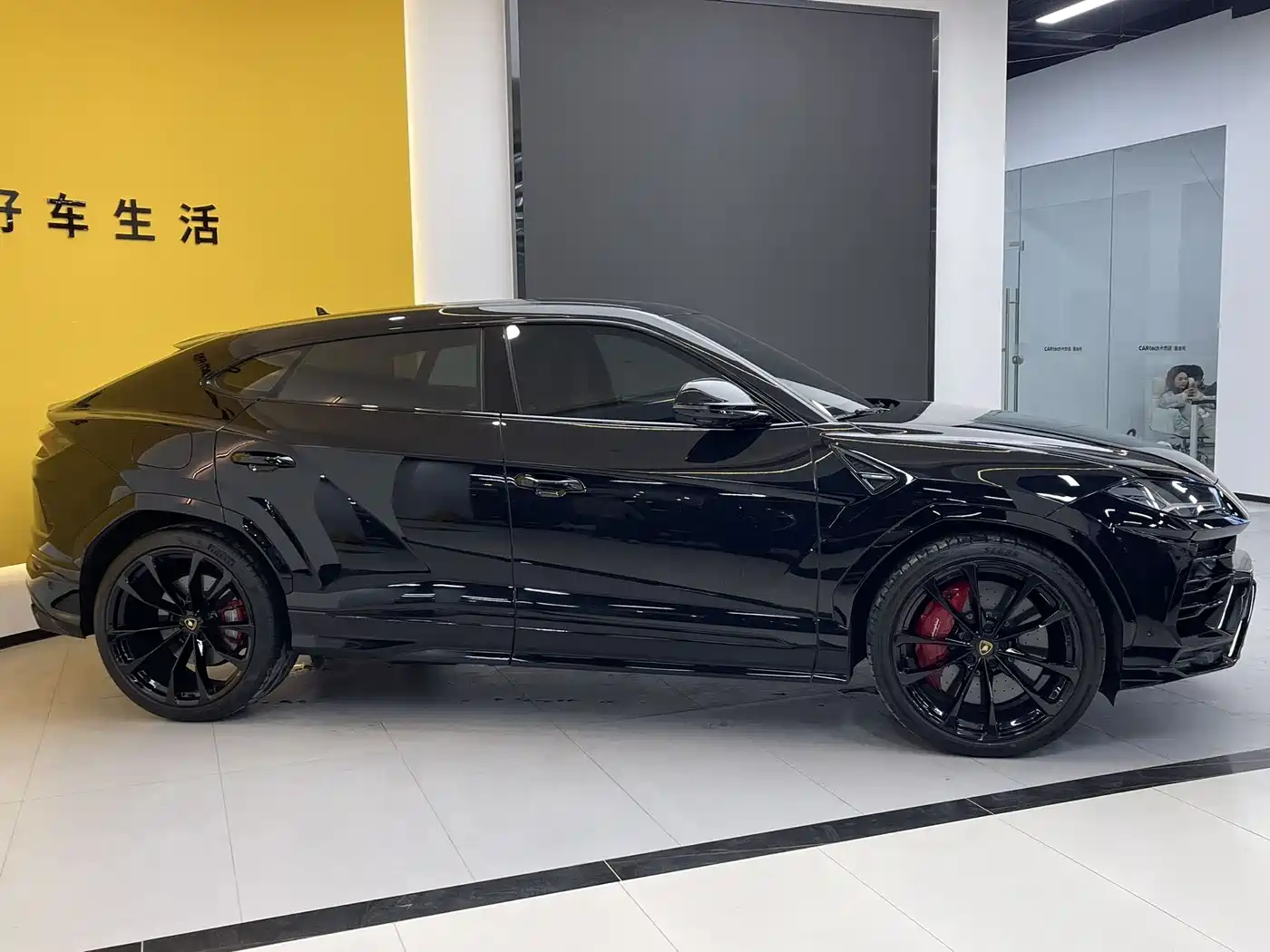 Lamborghini Urus 2021 4.0T V8 фото 4