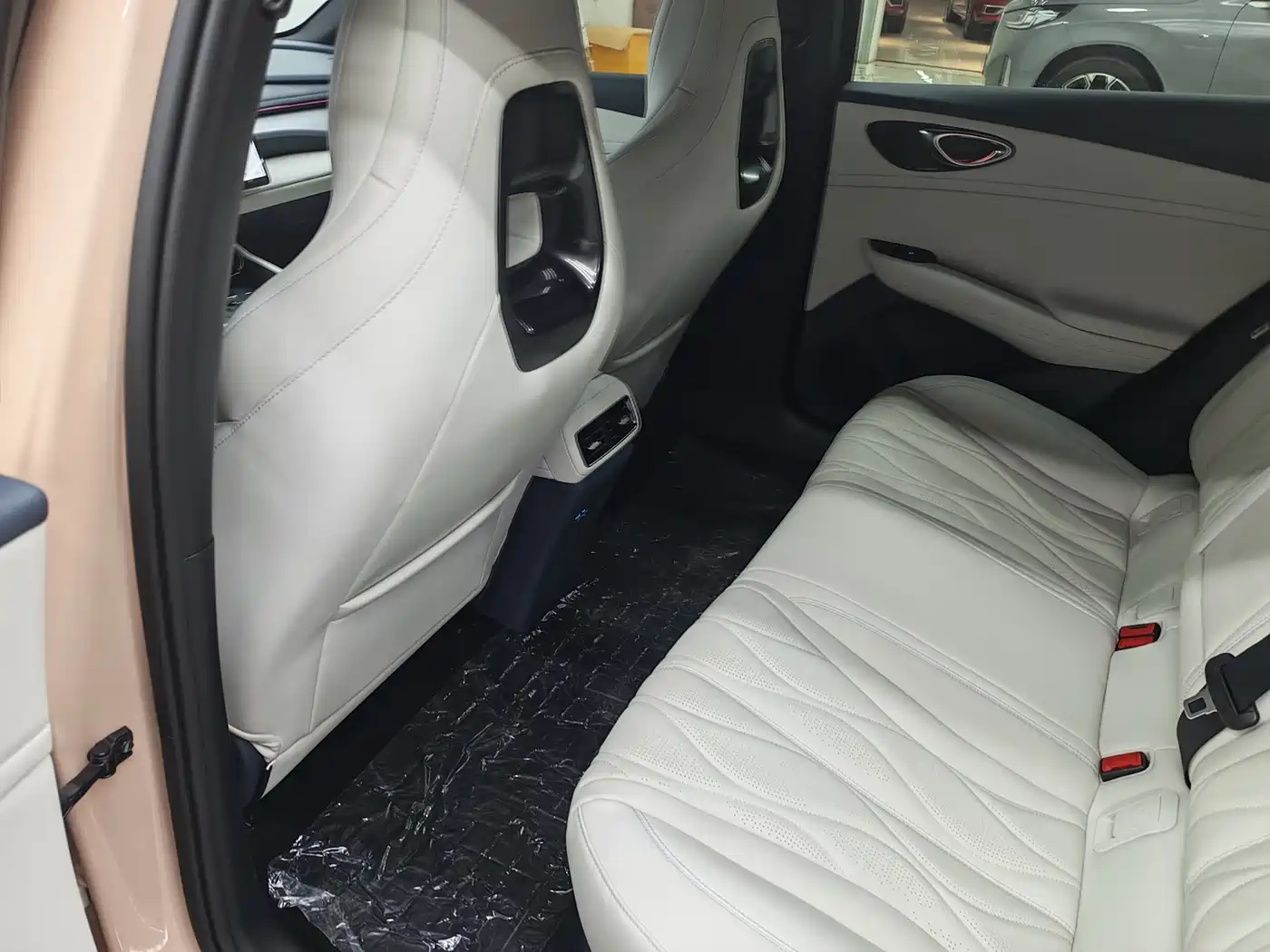 BYD Seal 06GT 2025 Smart Drive Edition 550 AWD Heat Wave фото 12