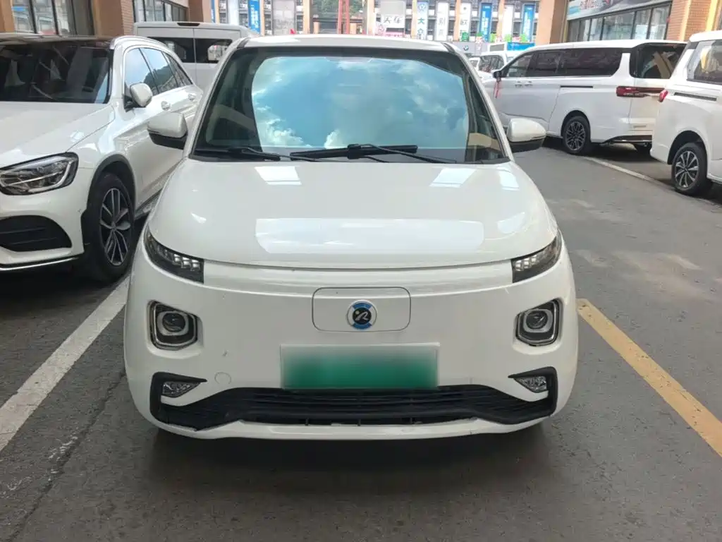 Huachen Xinyi Brilliance Xinyi i03A 2023 2021 318km 31.45kWh