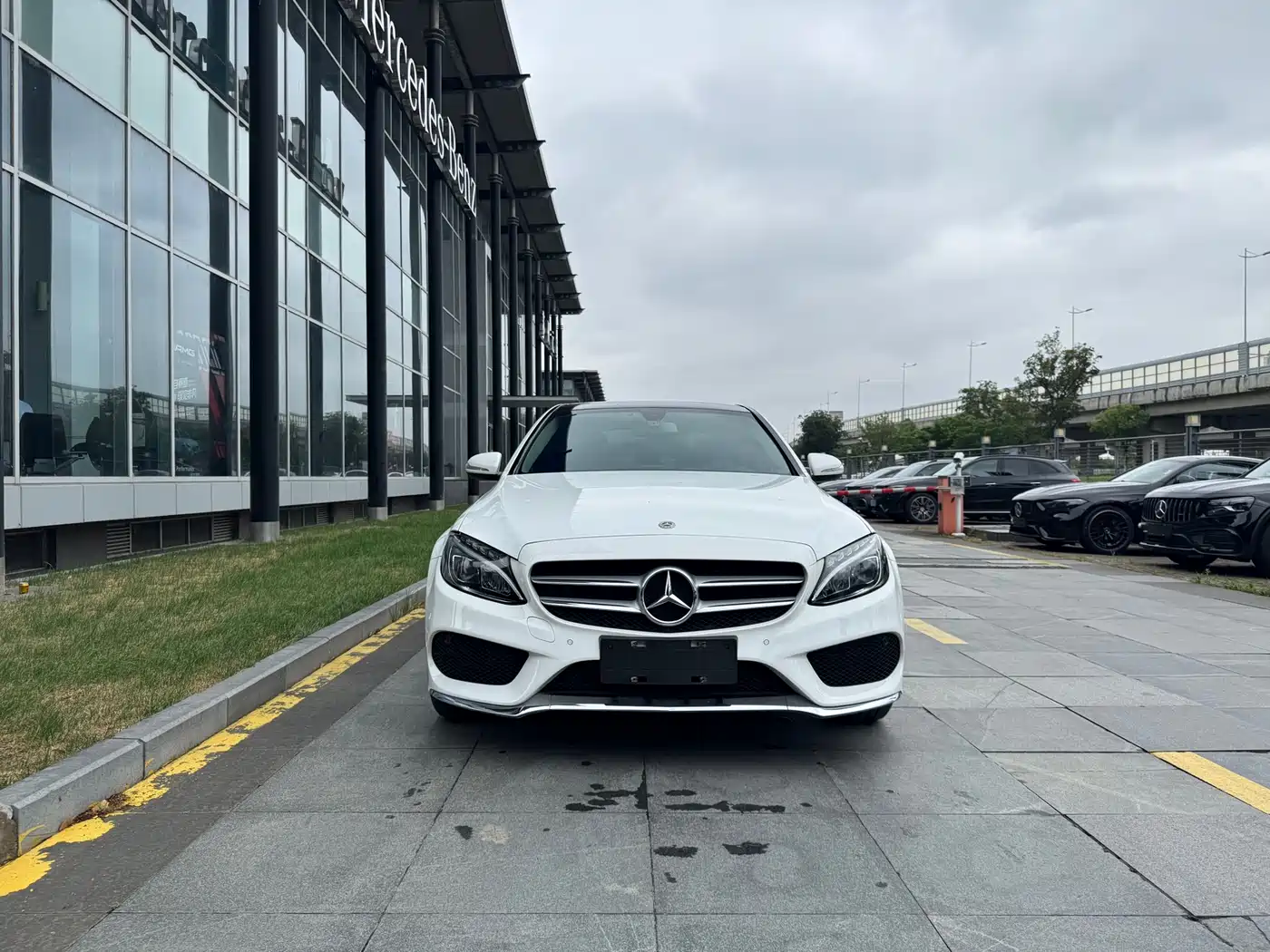 Mercedes-Benz C-Class 2017 Facelift C 200 L Sport Edition фото 2