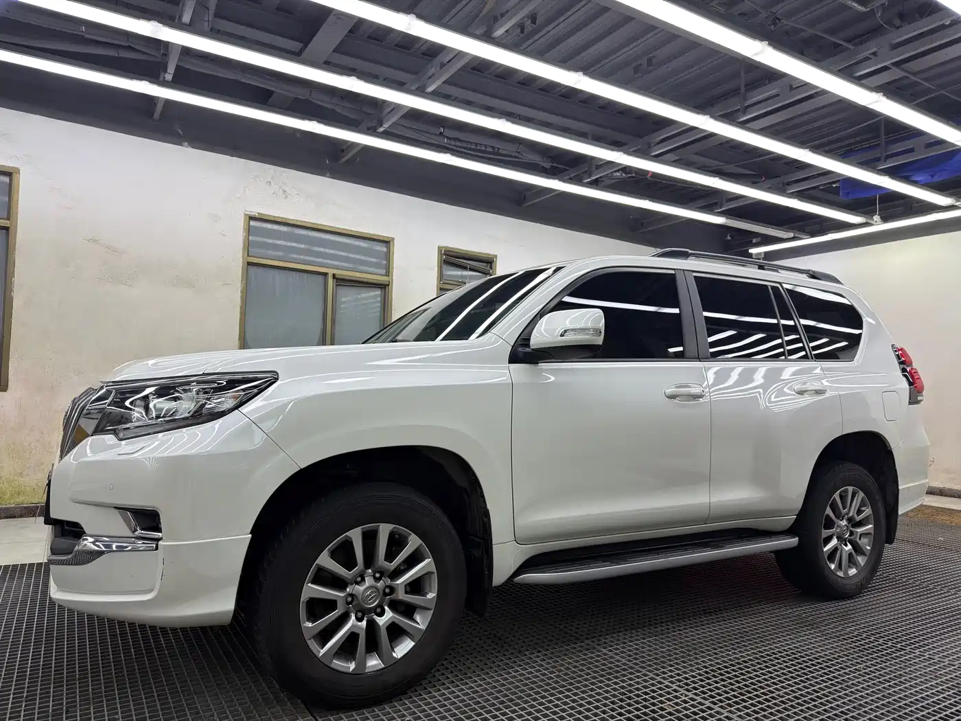 Toyota Prado 2019 3.5L Automatic TX-L Zunxiang Edition фото 3