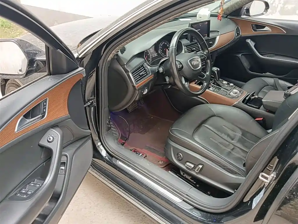 Audi A6L 2018 30th Anniversary 30 FSI Style фото 16