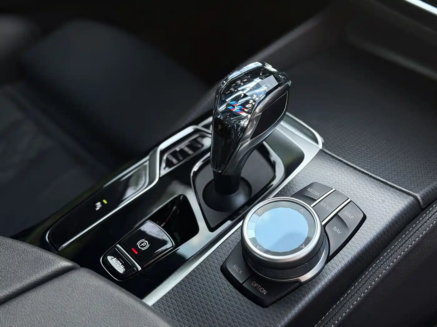 BMW 5 Series (Import) 2021 525i M Sport Package фото 19
