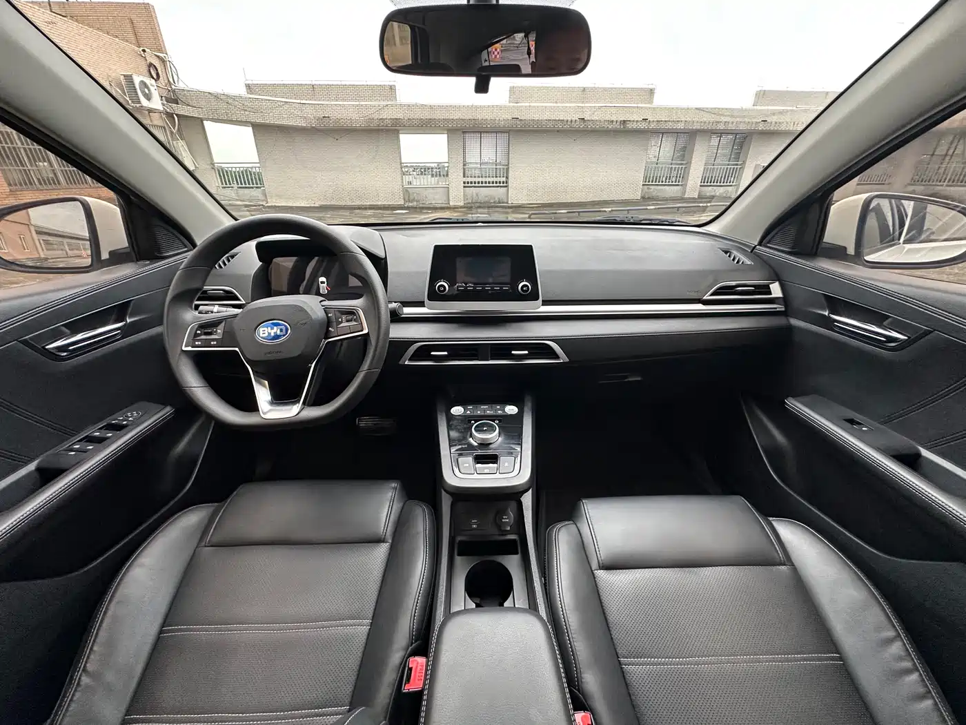 BYD e2 2019 400 Travel Edition фото 13