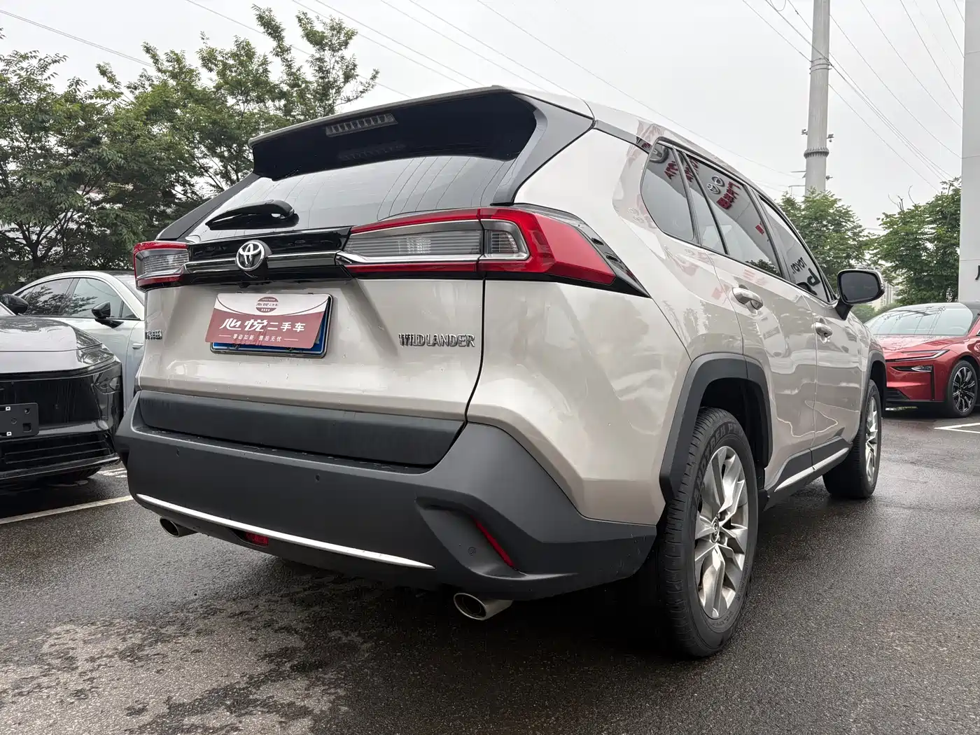 Toyota Wildlander 2022 2.0L CVT FWD Luxury PLUS Edition фото 16