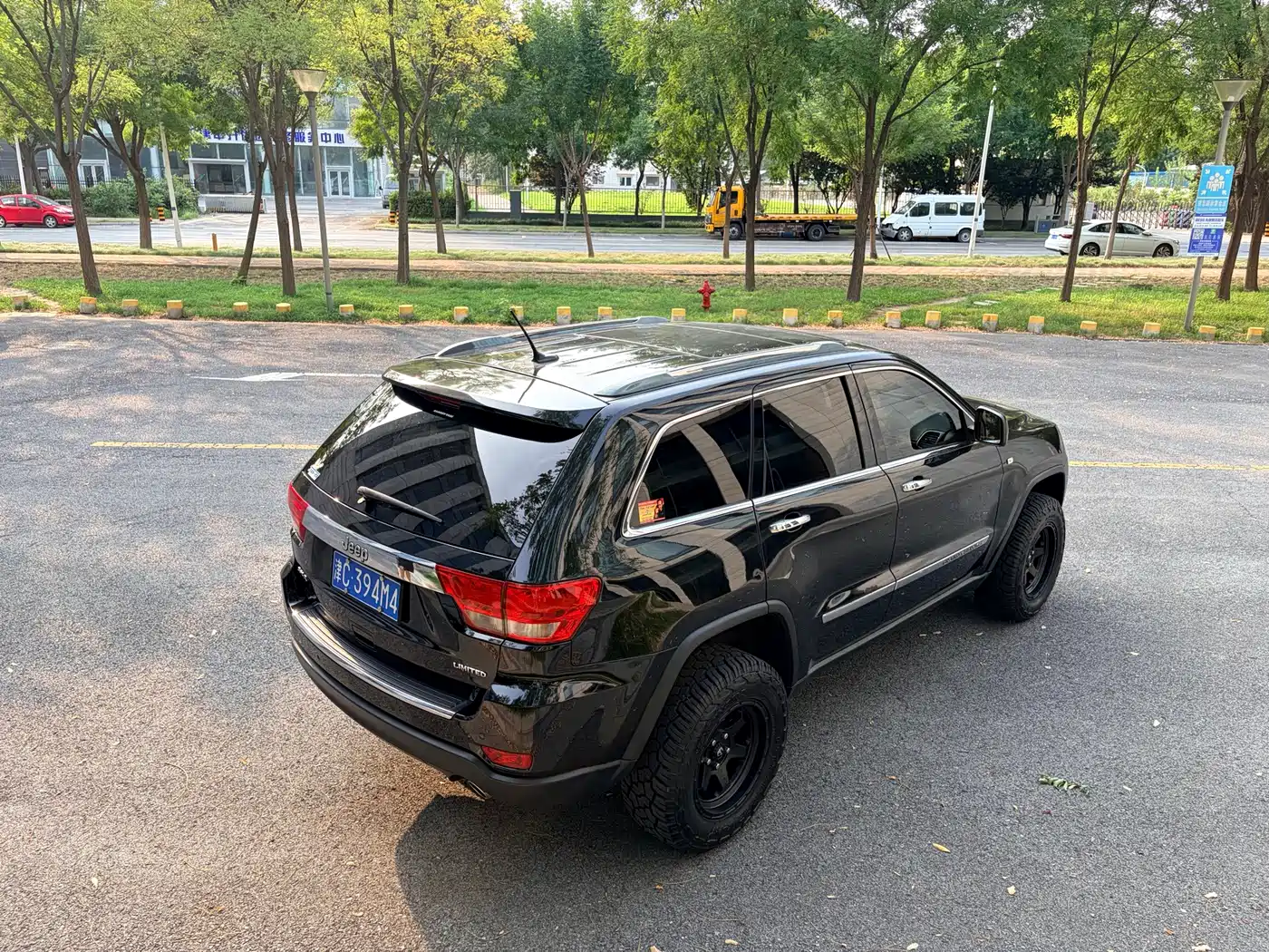 Jeep Grand Cherokee (Import) 2011 2011 Facelift 3.6L Anniversary Navigation Luxury