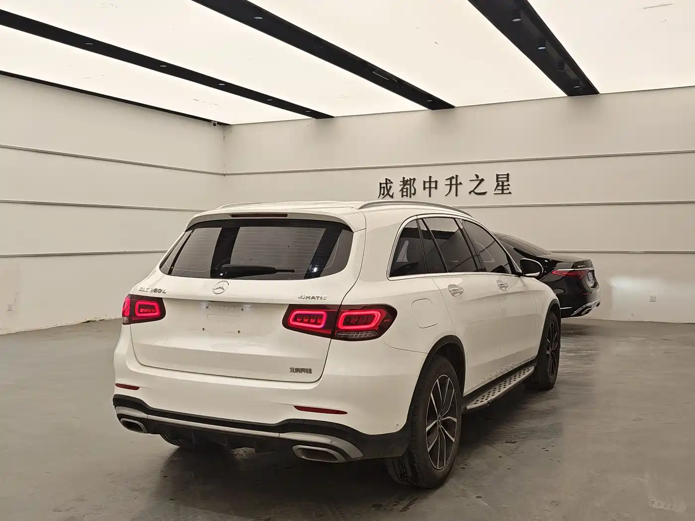 Mercedes-Benz GLC 2022 Model GLC 260 L 4MATIC Luxury Edition фото 5