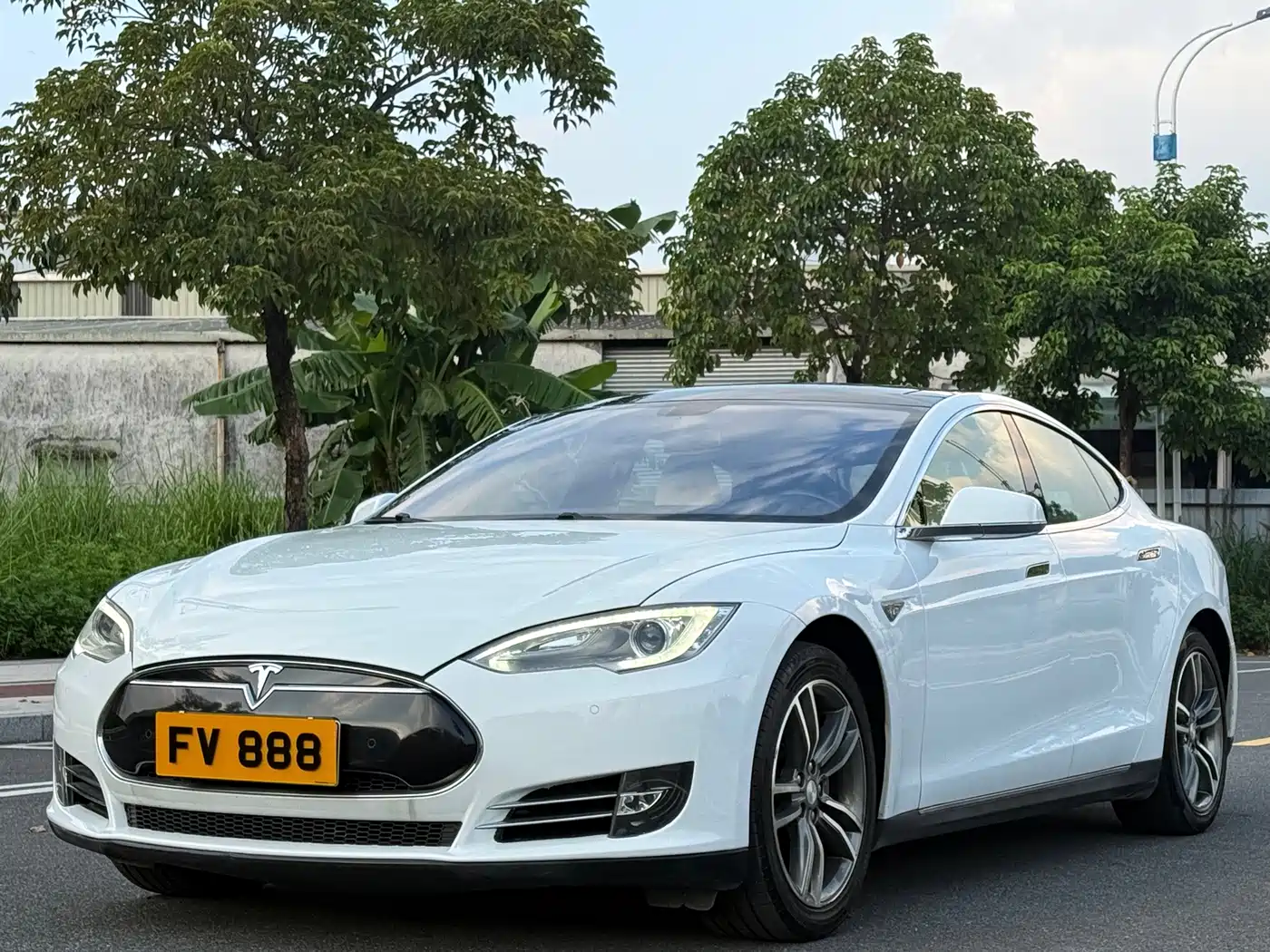 Tesla Model S 2014 2014 Model S 85