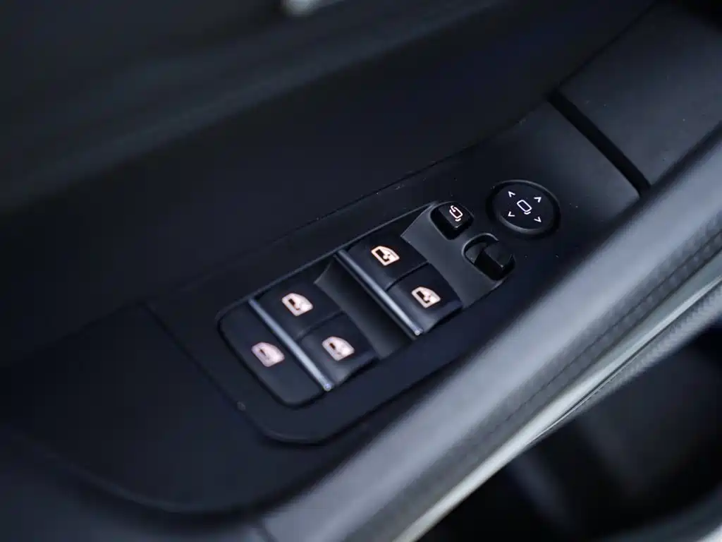 BMW X6 M 2022 X6 M фото 23