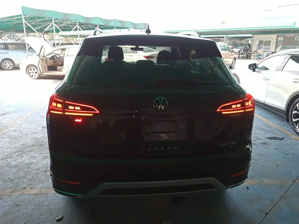 Volkswagen Tayron 2021 330TSI 2WD 3rd Anniversary Limited Edition фото 6