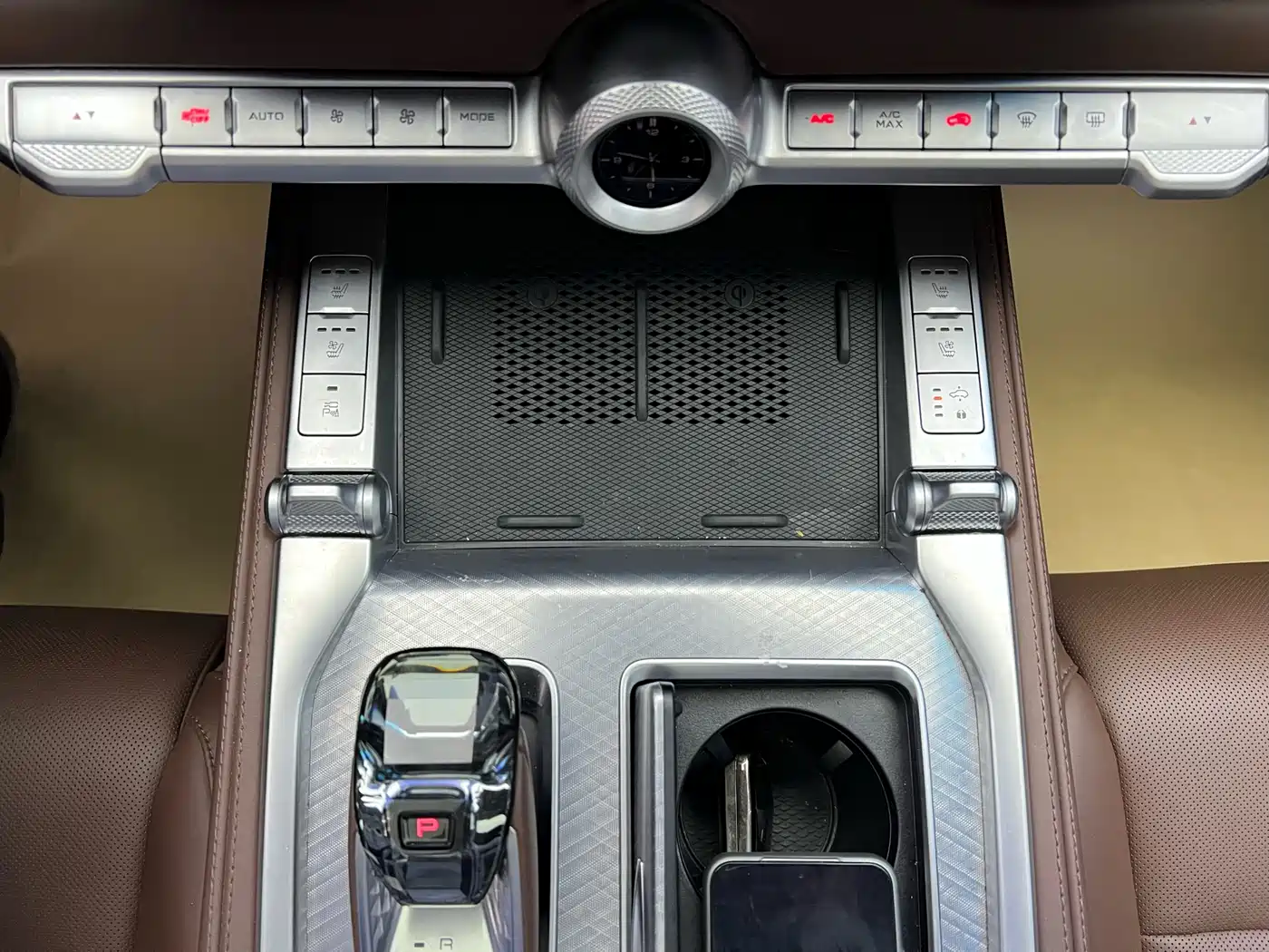 TANK TANK 700 NEW ENERGY