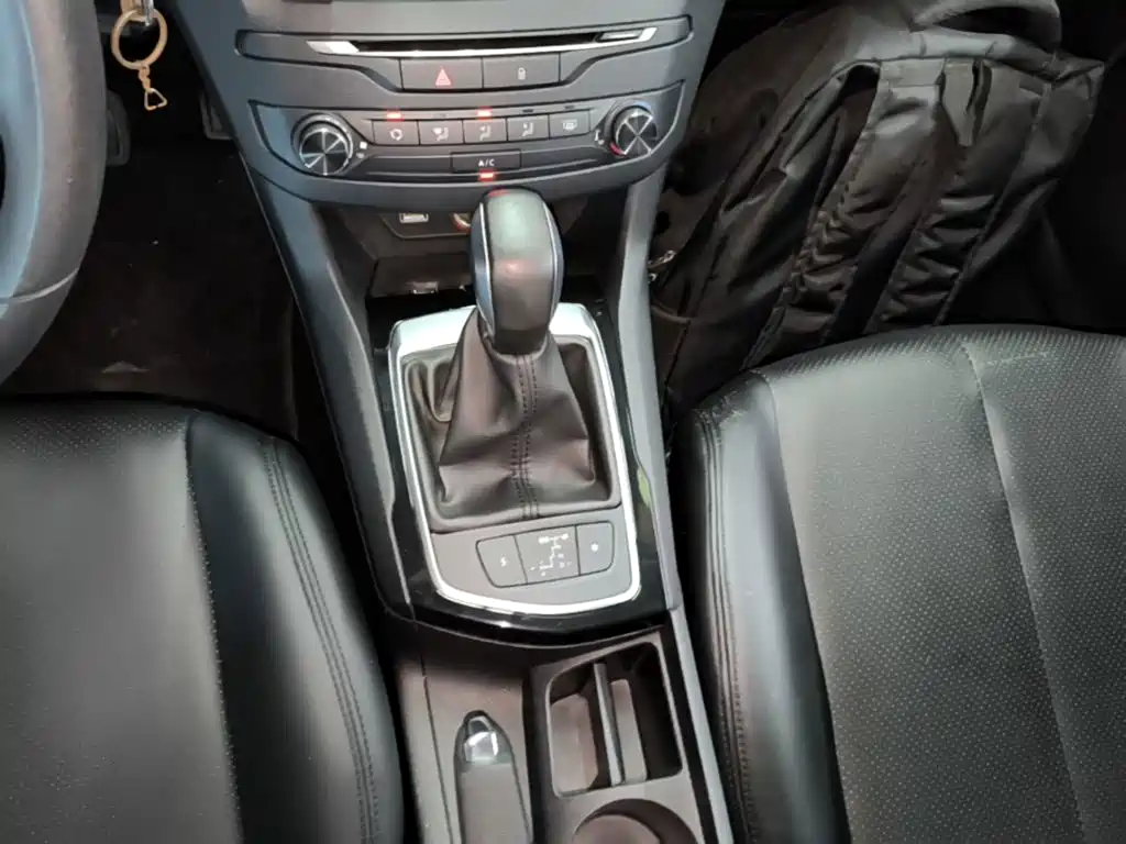 Photo 14 - Peugeot 408