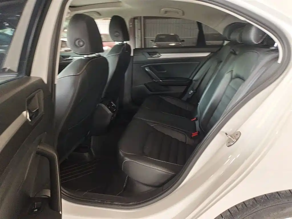 Volkswagen Lamando 2021 Facelift 280TSI DSG Comfort Edition фото 17