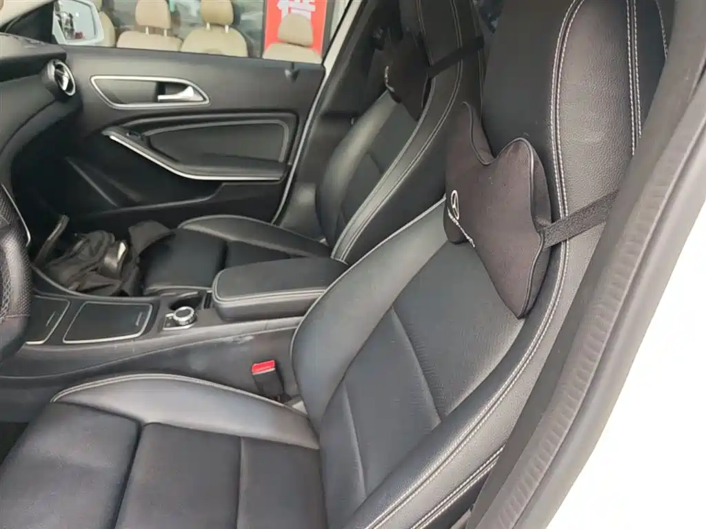 Mercedes-Benz GLA 2019 GLA 200 Dynamic фото 15