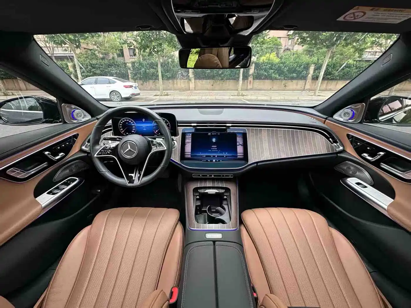 Mercedes-Benz E-Class 2024 Model E 260 L фото 4