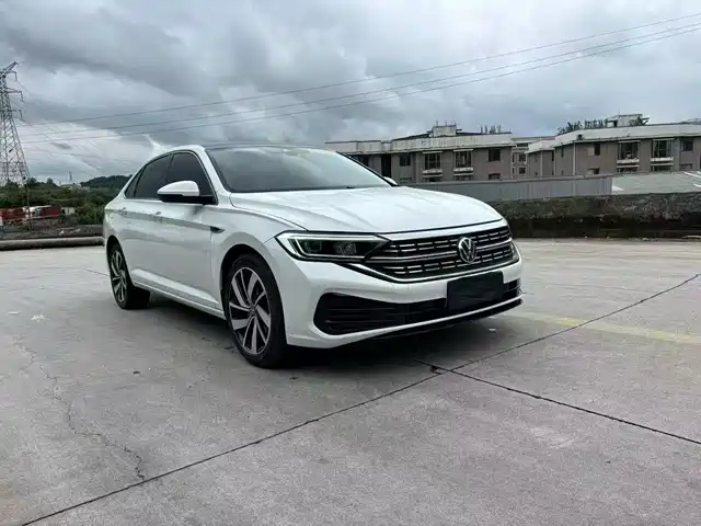 Volkswagen Sagitar 300TSI DSG, Превосходство