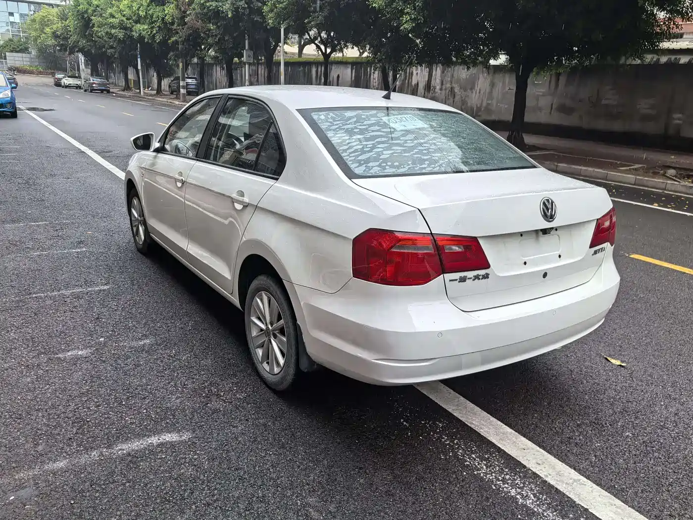 Volkswagen Jetta 2015 1.6L Auto Comfort фото 8
