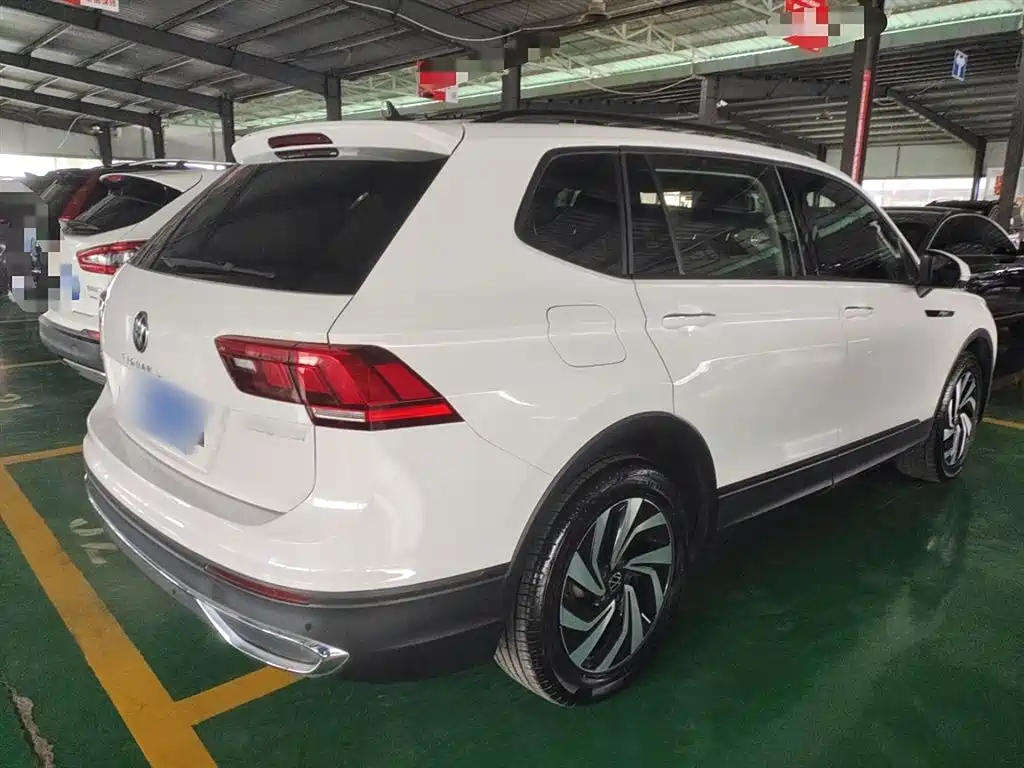 Volkswagen Tiguan L 2022 330TSI Automatic 2WD Comfort Edition фото 10