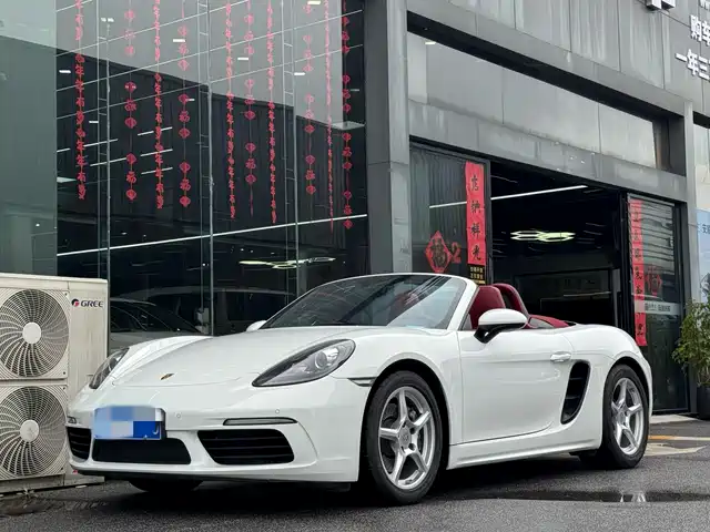 PORSCHE 718