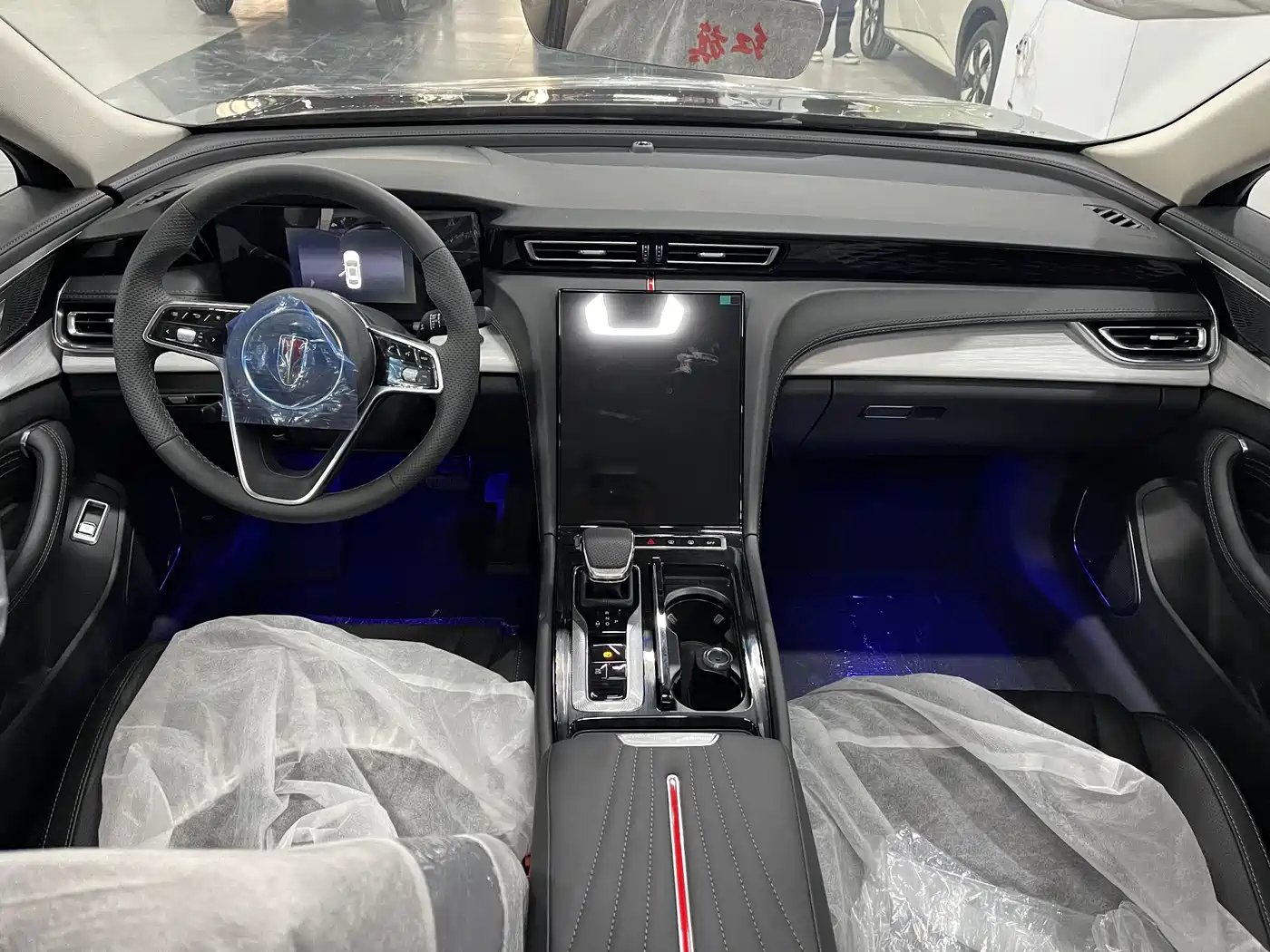 Hongqi H5 2025 1.5T DCT Flag Rhythm 500,000 Units Memorial Edition фото 7