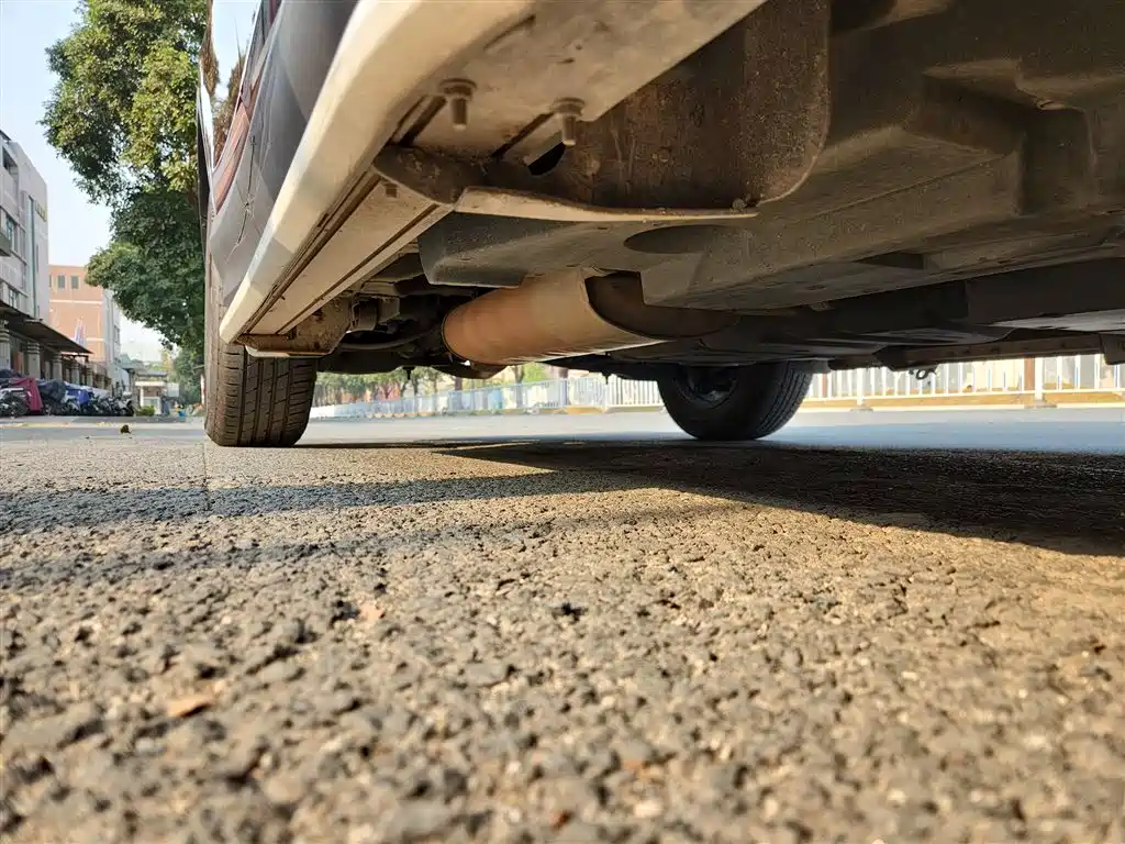 Toyota RAV4 Rongfang 2016 2.0L CVT 2WD Trend (China V) фото 16