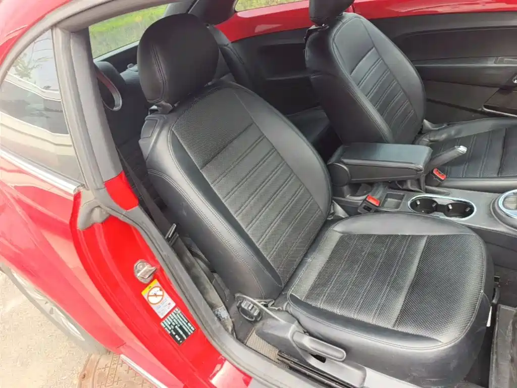 Volkswagen Beetle 2014 1.2TSI Fashion Edition фото 25