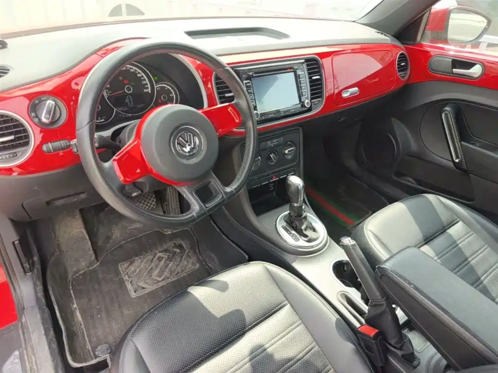 Volkswagen Beetle 2014 1.2TSI Fashion Edition фото 10