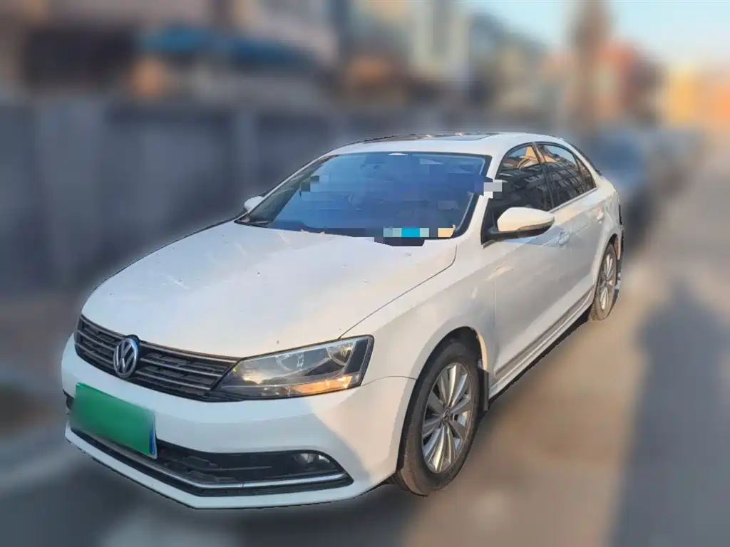 Volkswagen Sagitar 2015 1.6L Automatic Comfort фото 2
