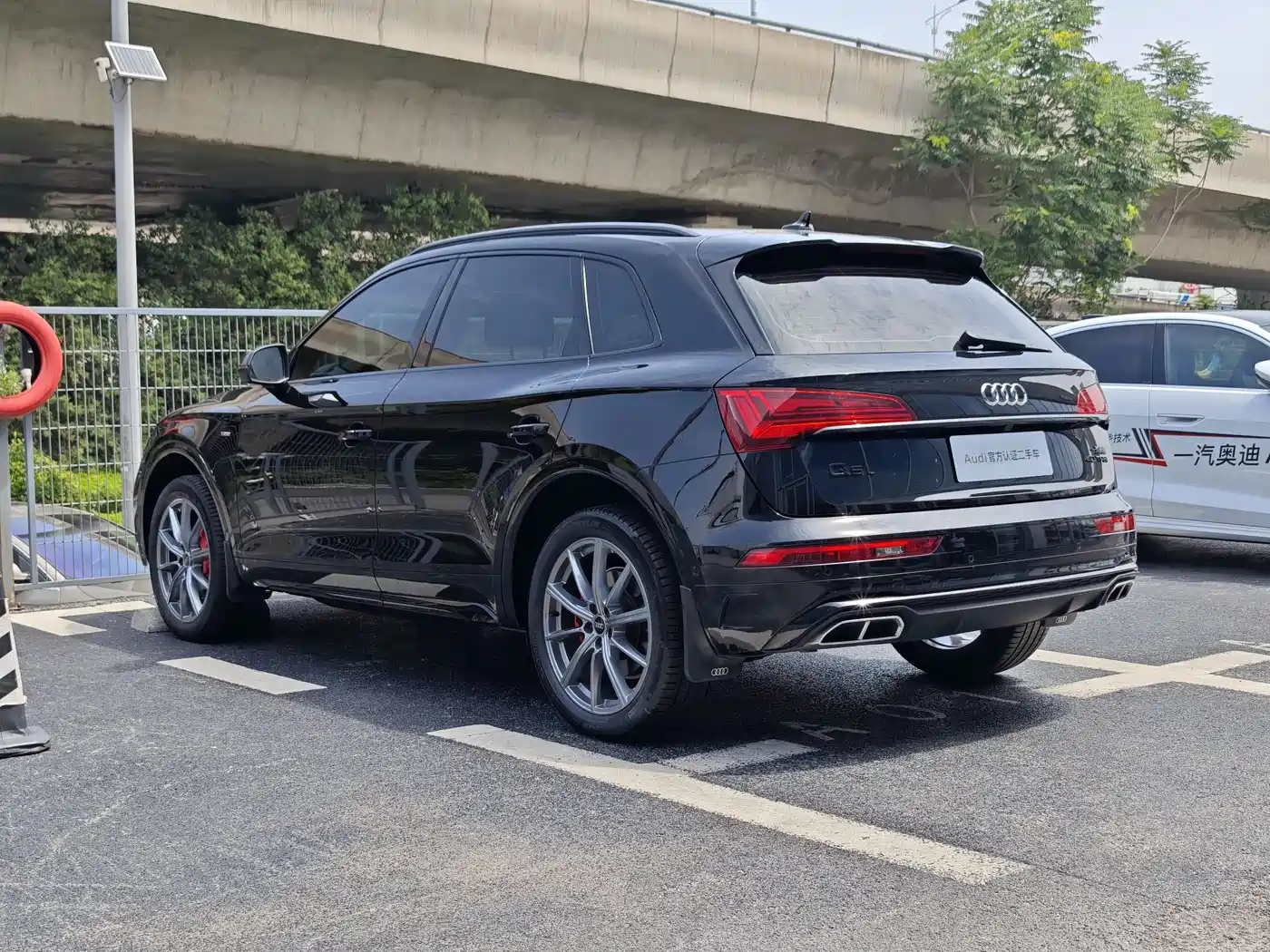 Audi Q5L 2022 Facelift 40T Luxury Dynamic фото 6