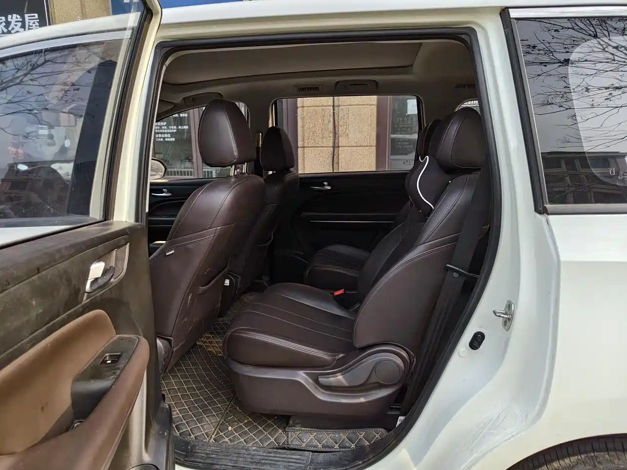 GAC Trumpchi Trumpchi M6 2019 270T Automatic Premium Edition (7-Seater) China V фото 8