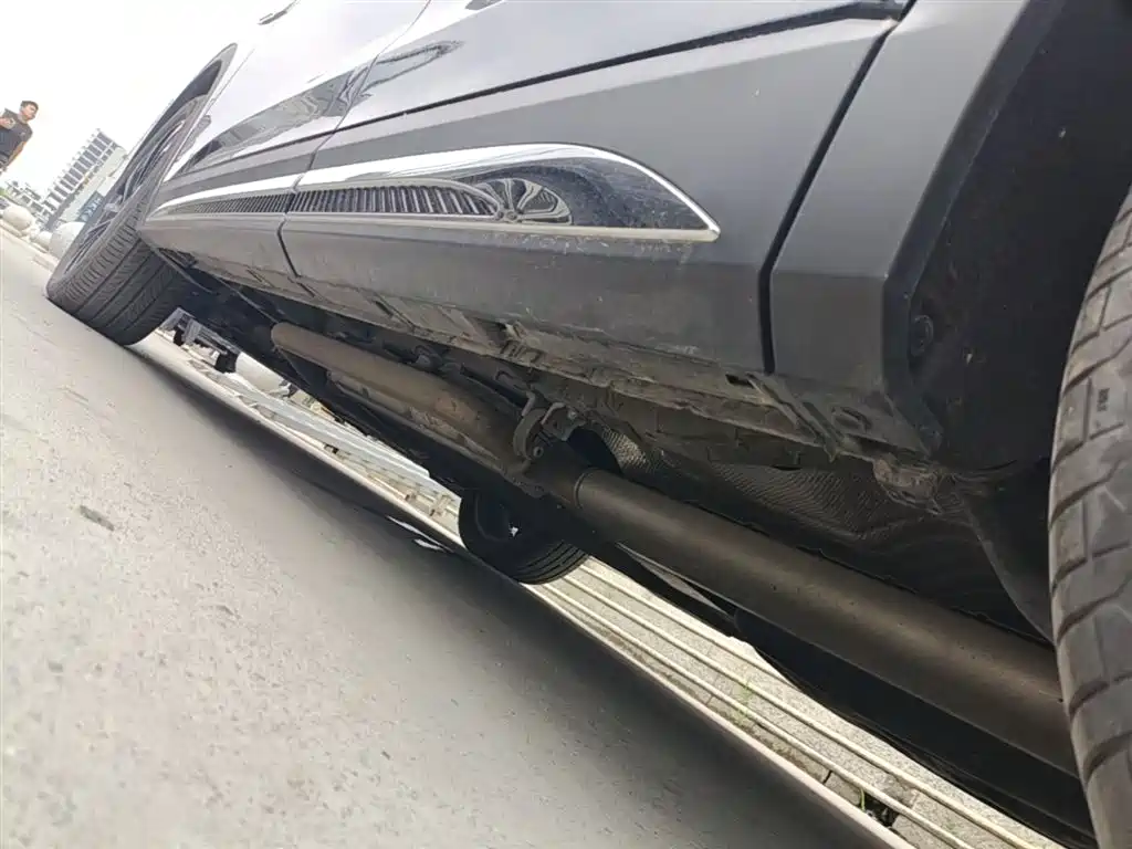 Hongqi HS7 PHEV 2024 2.0T PHEV AWD Qichang Edition 7-seater фото 22
