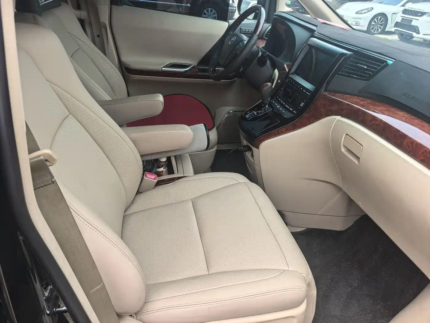 Toyota Alphard 2012 3.5L Luxury Edition фото 7