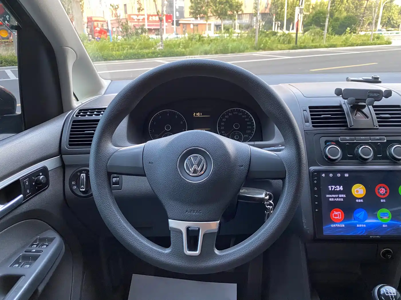 Volkswagen Touran 2015 2015 1.4T Manual Trend Edition 5-seater