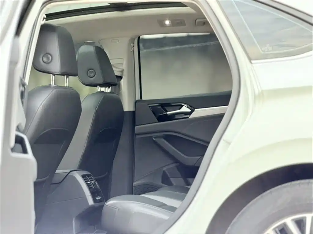 Volkswagen Sagitar 2021 280TSI DSG Comfort Smart Connect Edition фото 16